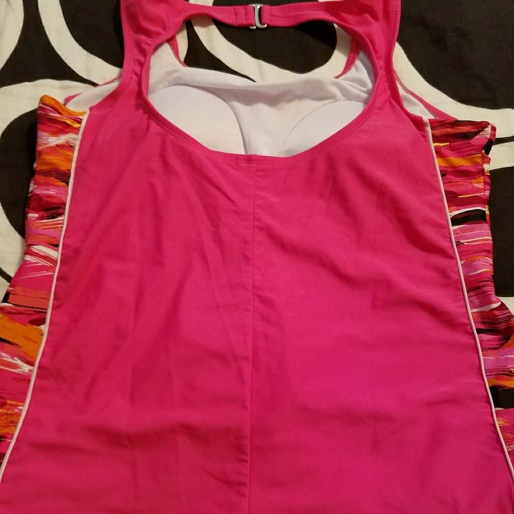 Swimsuit - Picture 2 of 3